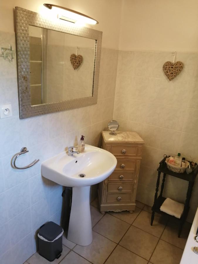 Holli Cottage - Charming 2 Bedrooms With Terrace. Saint-Avit-Rivière Екстериор снимка